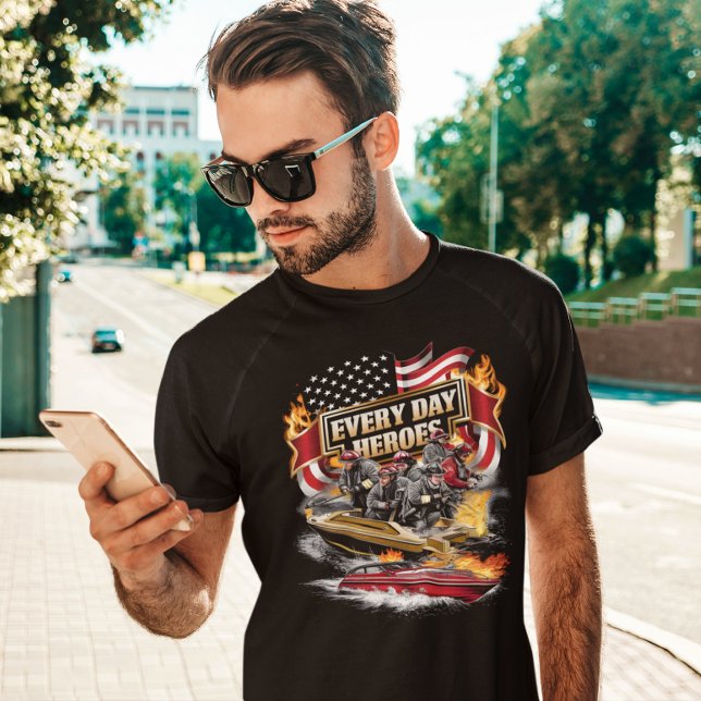 Camiseta Bomberos luchando contra el fuego del barco (Subido por el creador)