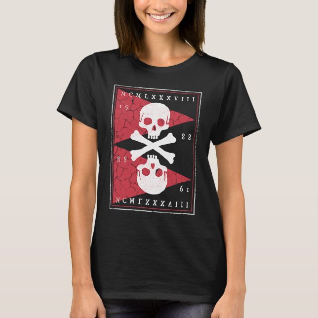 Camiseta Bones and Skulls Pirate  1 (Anverso)