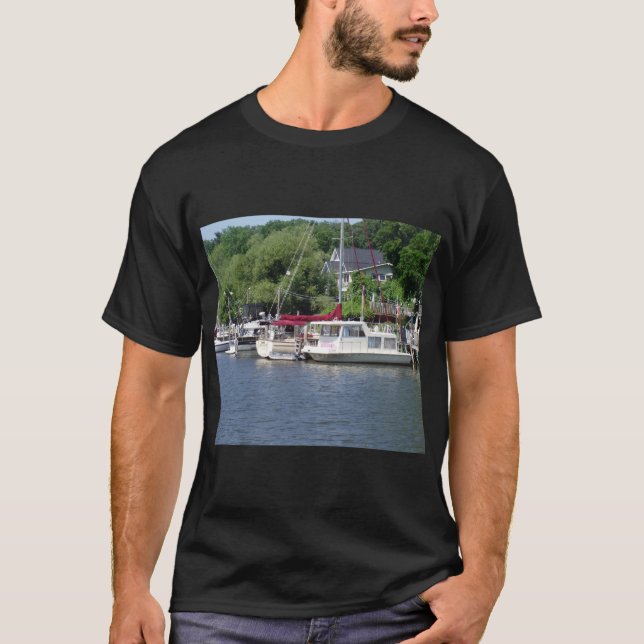 Camiseta Bonitos barcos y muelle (Anverso)