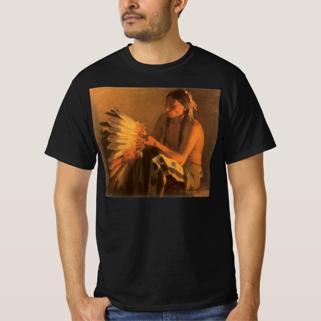 Camiseta Bonnet de la vieja guerra por Joseph Henry Sharp (Anverso)