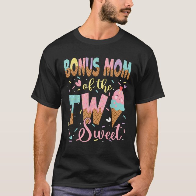 Camiseta Bonus Mamá De Los Dos Dulces Chicas De Cumpleaños  (Anverso)