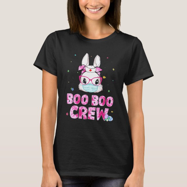Camiseta Boo Boo Crew Bunny Nurse Enfermera Pascua Tie Dye  (Anverso)