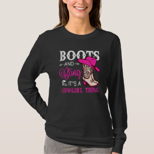 Camiseta Boots and Bling It's A Cowgirl Thing Rodeo Gorra