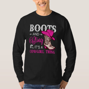 Camiseta Boots and Bling It's A Cowgirl Thing Rodeo Gorra