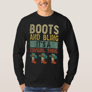 Camiseta Boots and Bling It's A Cowgirl Thing Rodeo Gorra 3