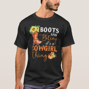Camiseta Boots and Bling It's a Cowgirl Thing Rodeo Gorra F