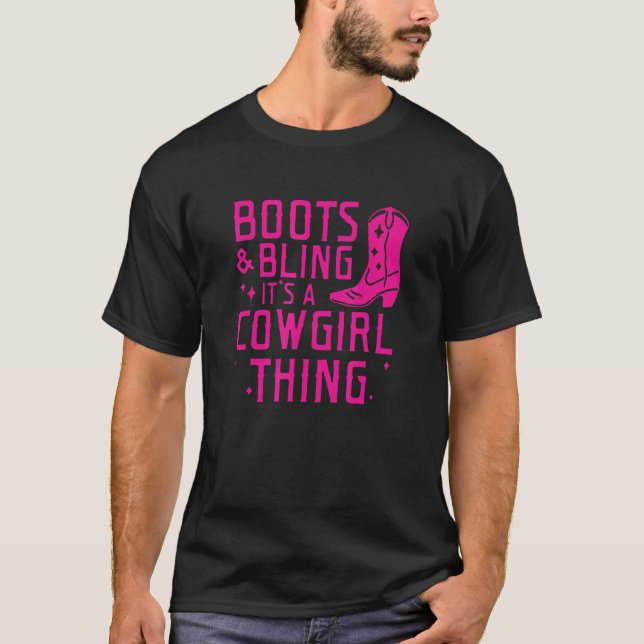 Camiseta Boots & Bling Es Cowgirl (Anverso)