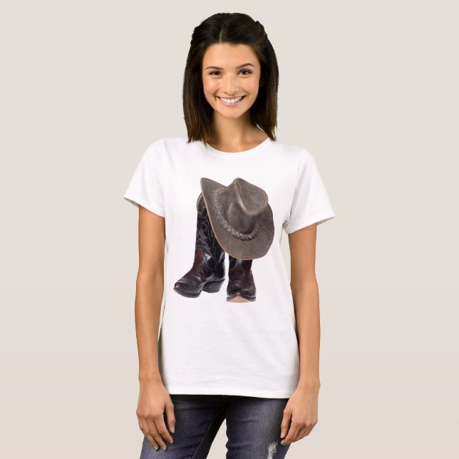 Camiseta Boots de vaquero y Gorra (Anverso completo)