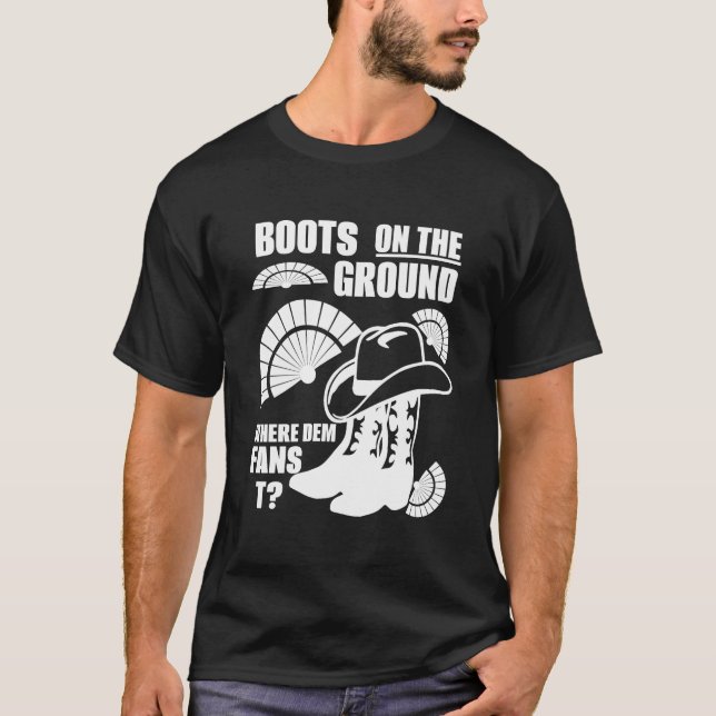 Camiseta Boots en el terreno (Wt) (Anverso)