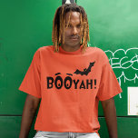 Camiseta ¡BOOYAH! Halloween de Hip Hop divertida<br><div class="desc">Un diseño expresivo para Halloween, esta camisa tiene letras en un llamativo tipo de letra que deletrea la palabra BooYah! con un murciélago volando sobre las letras. Booyah es una exclamación de emoción y a veces se usa después de dar un golpe significativo a tu oponente en un concurso o...</div>