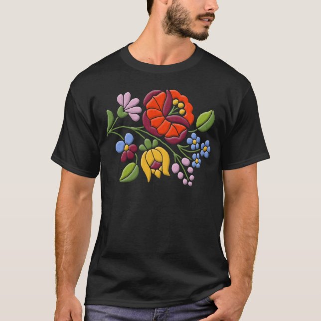 Camiseta Bordado de Kalocsa - arte popular húngaro (Anverso)