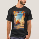 Camiseta Bordeaux France Viñage Viaje Arte Vintage<br><div class="desc">Diseño de viaje vectorial retro de burdeos. Burdeos,  centro de la famosa región vinícola,  es una ciudad portuaria situada en el río Garonne,  al suroeste de Francia.</div>