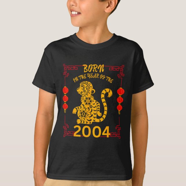 Camiseta Born In The Year Of The Monkey 2004 Chinese New Ye (Anverso)