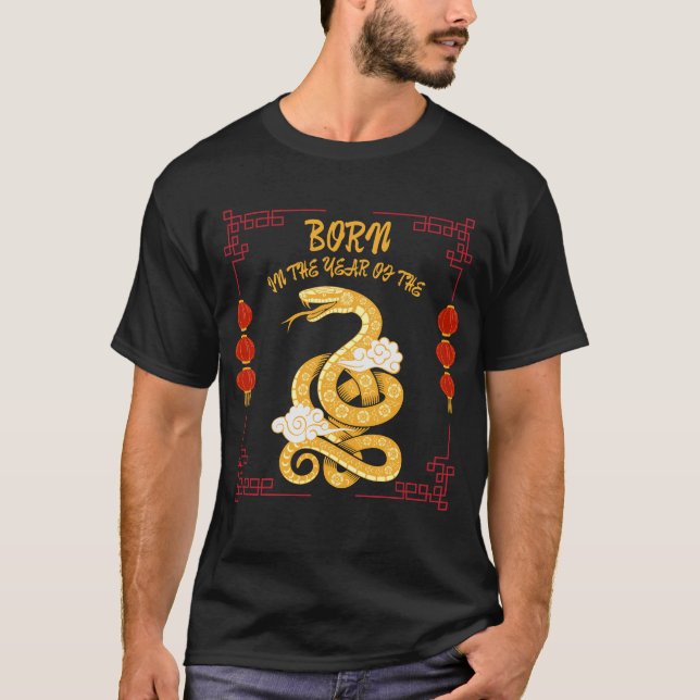 Camiseta Born in the Year of the Snake (Anverso)