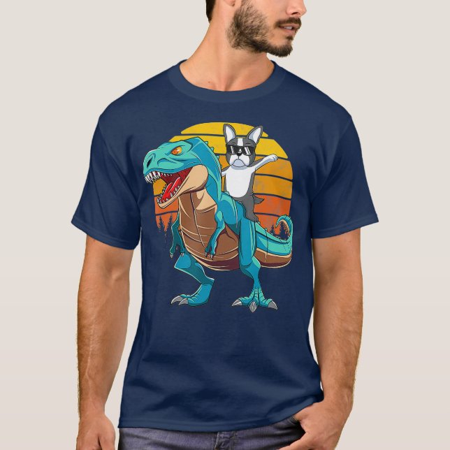 Camiseta Boston Terrier Dog Riding Dinosaur T Rex Boys (Anverso)