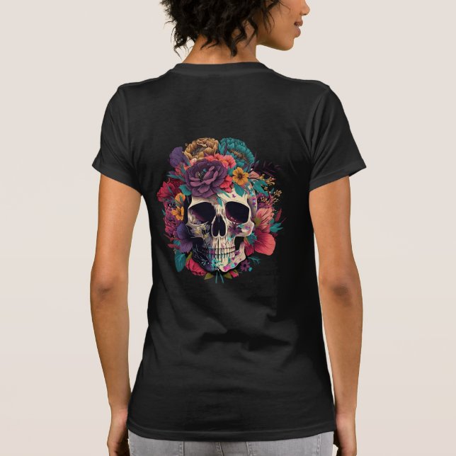 Camiseta Botánica de cráneo floral y huesos (Reverso)