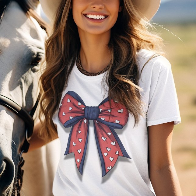 Camiseta Bow patriótico rojo blanco y azul de flor (Patriotic coquette bow with customizable back of women's tee shirt.  Great for July 4th parties! )