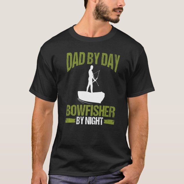 Camiseta Bowfishing Dad by Day Bowfisher by Night Airboat F (Anverso)