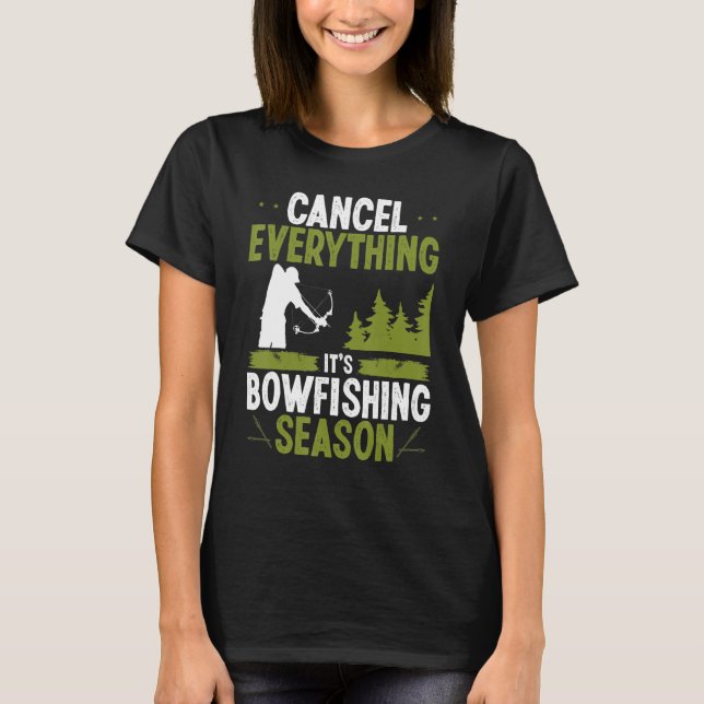 Camiseta Bowfishing Season Airboat Fisherman Bow Hunter Bow (Anverso)