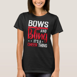 Camiseta Bows Y Bling It A CheerLeader Thee