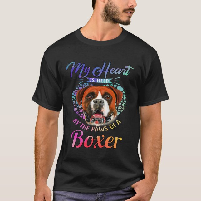 Camiseta Boxer Dog Owner My Heart Is Held By The Paws Of A  (Anverso)