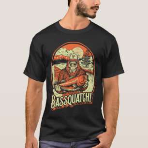 Camiseta ¡Bquatch! B Fisherman Sasquatch Funny Bigfoot Fish