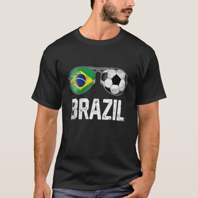 Camiseta Brasil: Vidrios de bandera disfrazan fútbol (Anverso)