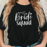 Camiseta Bride Squad Bachelorette<br><div class="desc">Muestra tu apoyo a la futura novia con este elegante equipo de "Bride Squad". ¡Ideal para fiestas de soltera y bodas!</div>