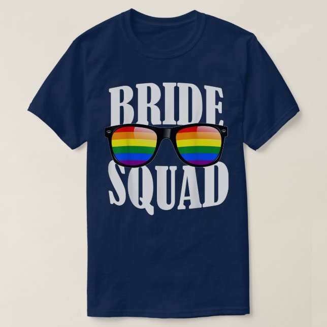 Camiseta Bride Squad Costume LGBT Pride Rainbow Flag Bachel (Diseño del anverso)