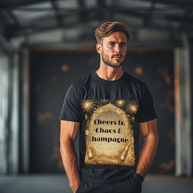Camiseta Brindis al Caos y Fuegos Artificiales de Año Nuevo (Cheers to Chaos and Champagne New Year Fireworks T-Shirt)