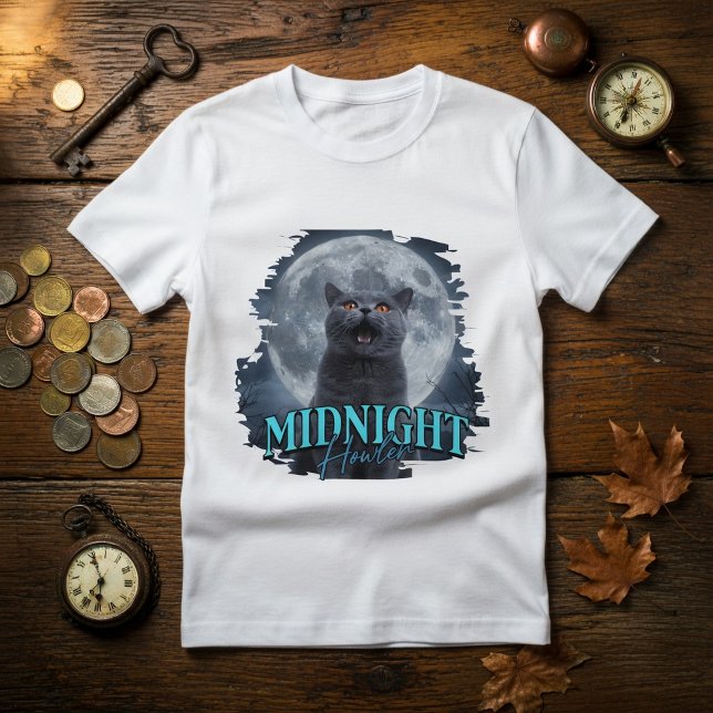 Camiseta British Shorthair Cat Howling At The Moon T-Shirt (Subido por el creador)