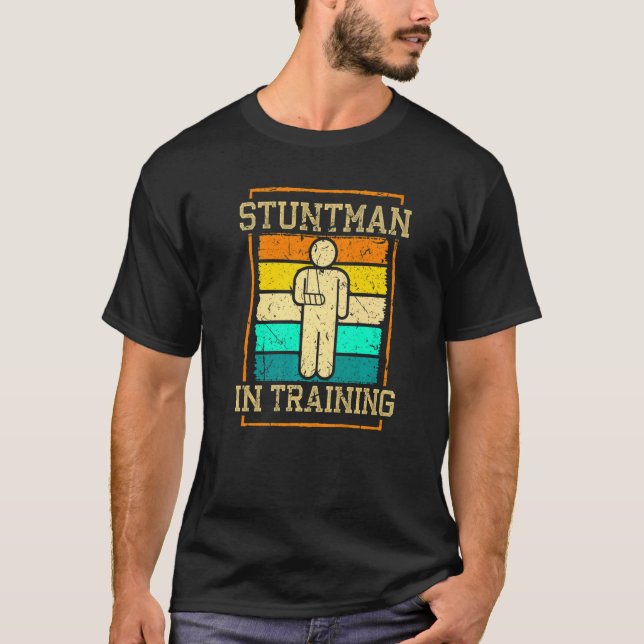 Camiseta Broken Arm Cast Joke Retro Stuntman in Training (Anverso)
