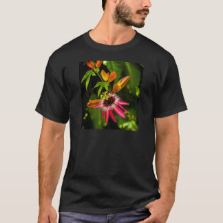 Camiseta Bromeliad rojo colgante