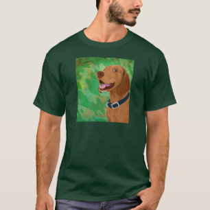 Camiseta Brown sonriente Vizsla en fondo verde
