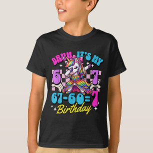 Camiseta Bruh 67-60=7 Cumpleaños número 7 unicornio haciend