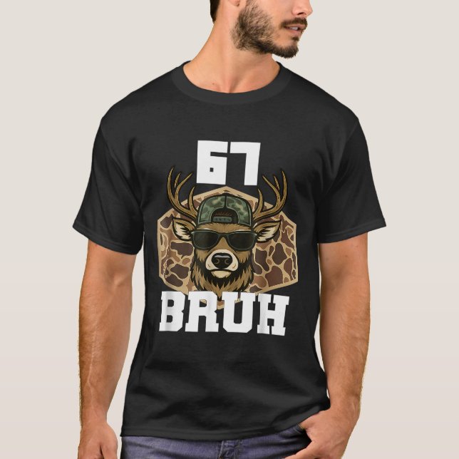 Camiseta Bruh 67 Deer Funny Deer Hunting Camo Hat Youth Tee (Anverso)