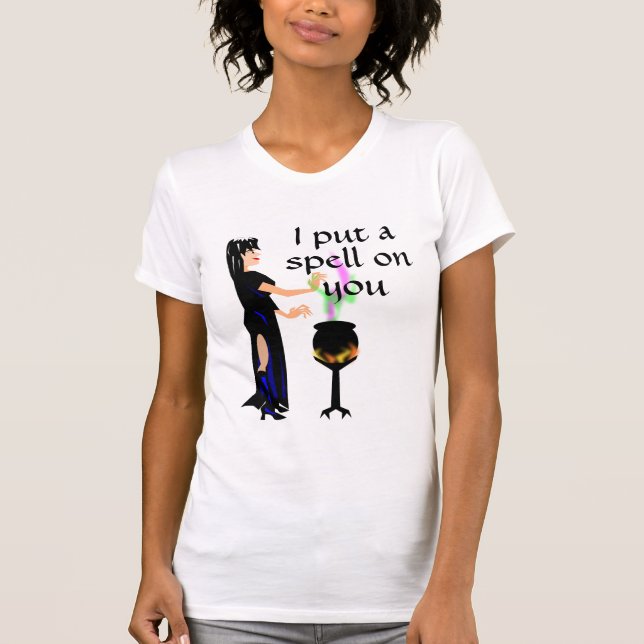 Camiseta Bruja con mágica olla y cita (Anverso)