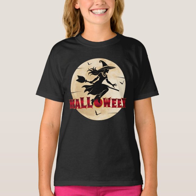 Camiseta Bruja de Halloween en Escoba (Anverso)