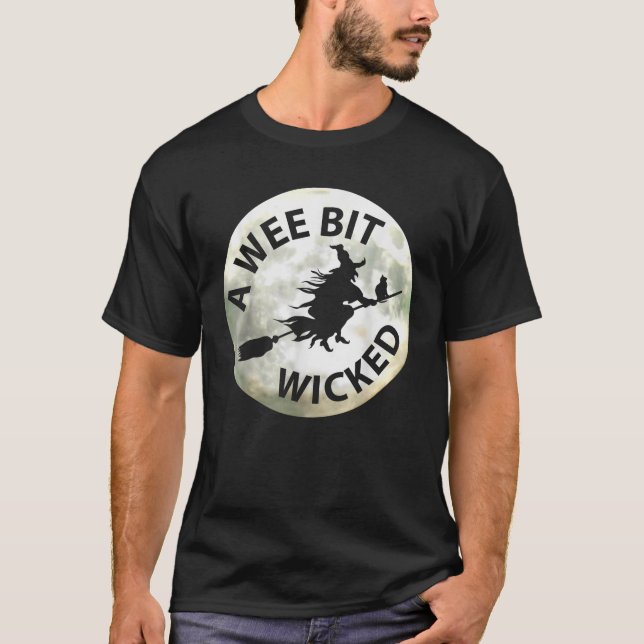 Camiseta Bruja de Halloween Un Poco Malvada  (Anverso)
