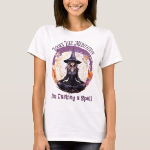 Camiseta Bruja de Yoga Meditando Lanzando un Hechizo, Hallo