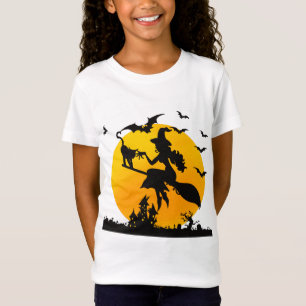 Camiseta Bruja fantasmal en una escoba con gato Halloween d