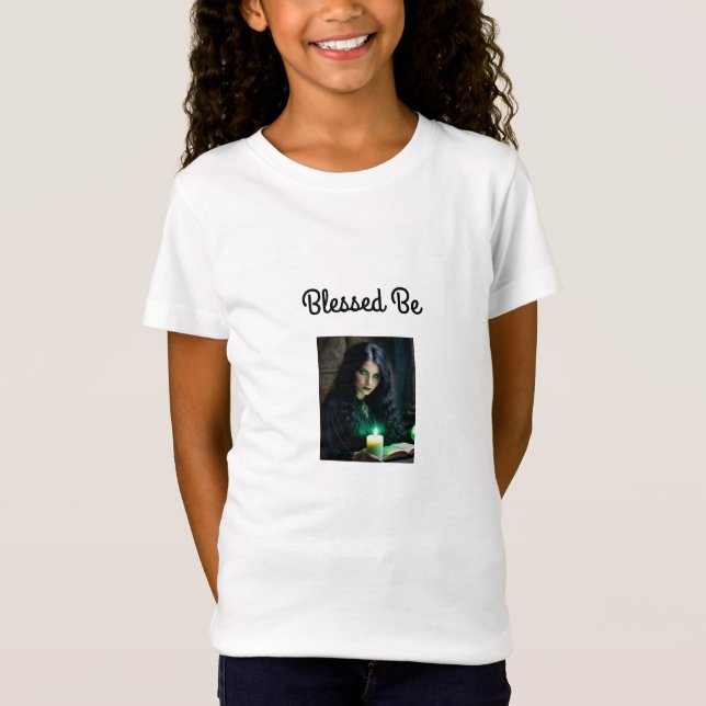 Camiseta Bruja gótica de Bonito, tema oscuro (Anverso)