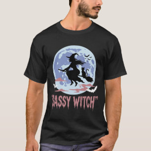 Camiseta Bruja Sassy de Halloween Gato de Escoba Voladora