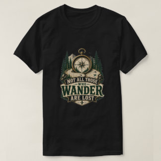 Camiseta Brújula Gráfica No Todos Los Que Vagan Están Perdi