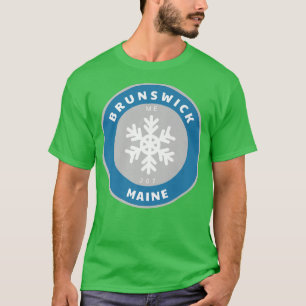 Camiseta Brunswick Maine ME Winter Snow Snowflake Badge Sou