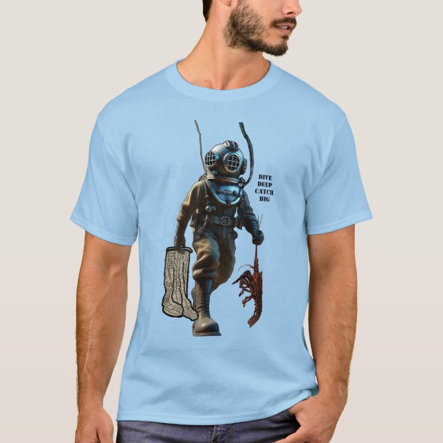 Camiseta Buceador de cascos atrapando una langosta bajo el  (Anverso)