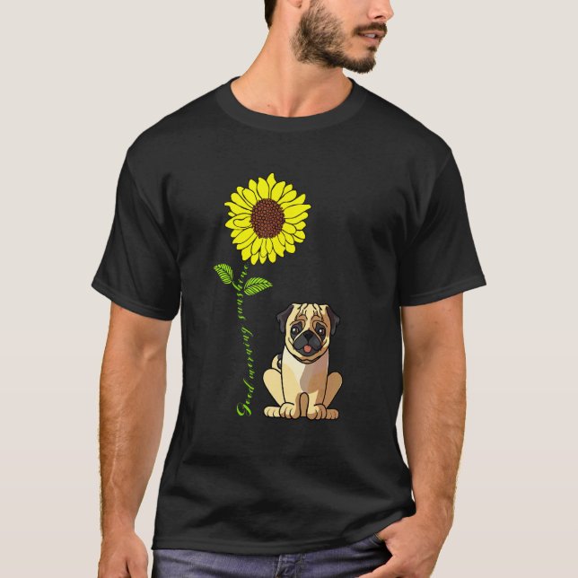 Camiseta Buenos Días Amor de Sol Mi Mamá Perro Pug (Anverso)