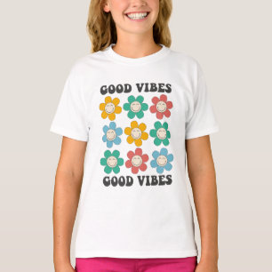 Camiseta Buenos Vibes Retro Flores de Daisy Coloridas