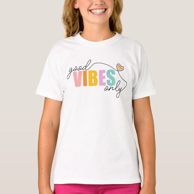 Camiseta Buenos vibraciones solo corazón arcoiris (Anverso)