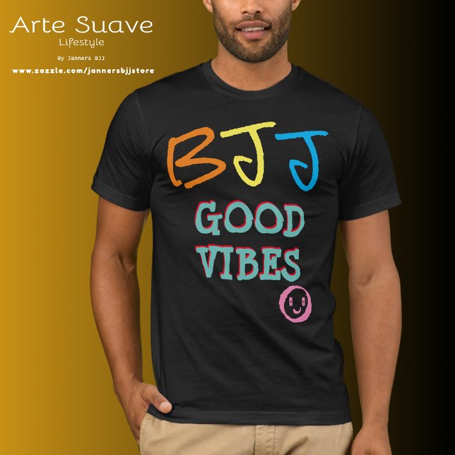 Camiseta Buenos vídeos personalizados de la casa ácida de B (BJJ Good Vibes tshirt worn by a medium build guy.)